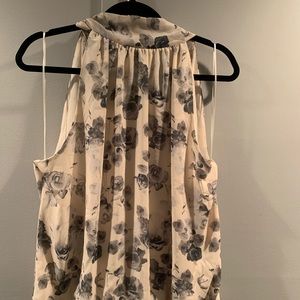 Max Studio Sleeveless Halter tie neck top